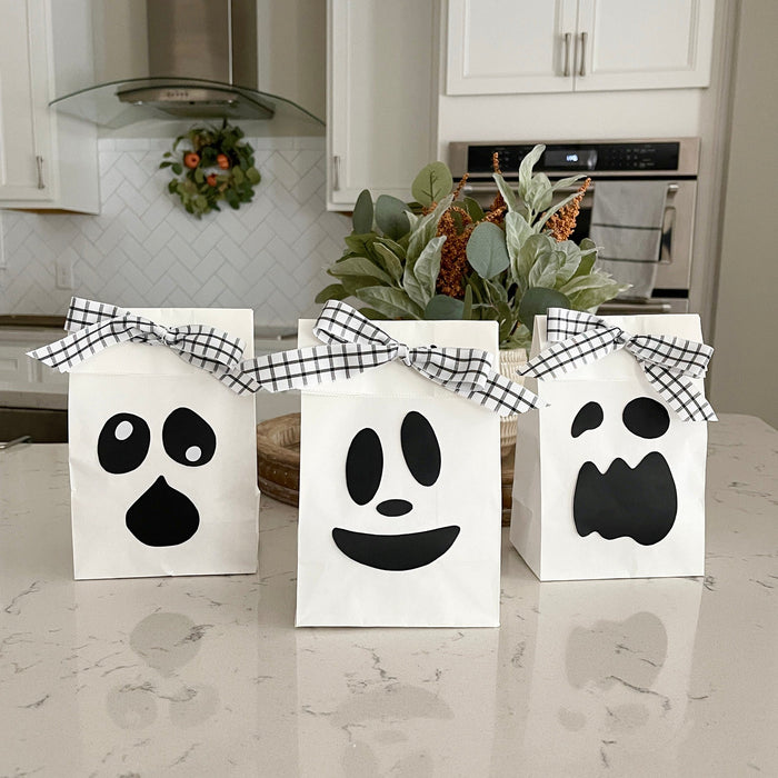 How to Make Ghost Treat Bags