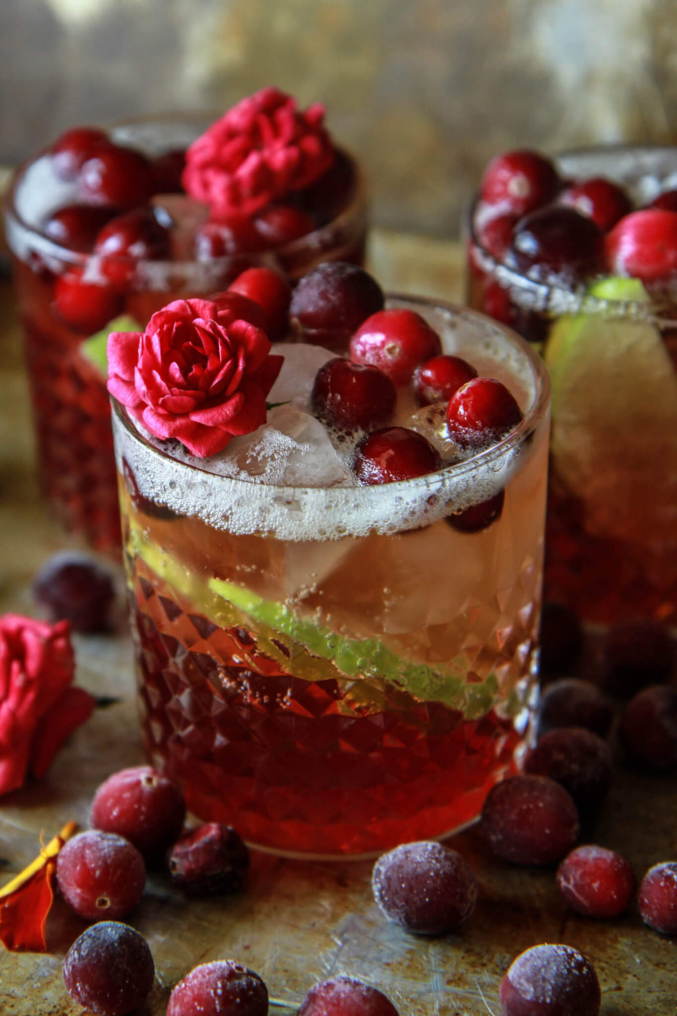 10 Festive Thanksgiving Cocktail Recipes Chicfetti